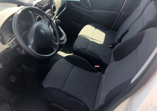 Peugeot Partner cena 21955 przebieg: 218000, rok produkcji 2015 z Warszawa małe 137